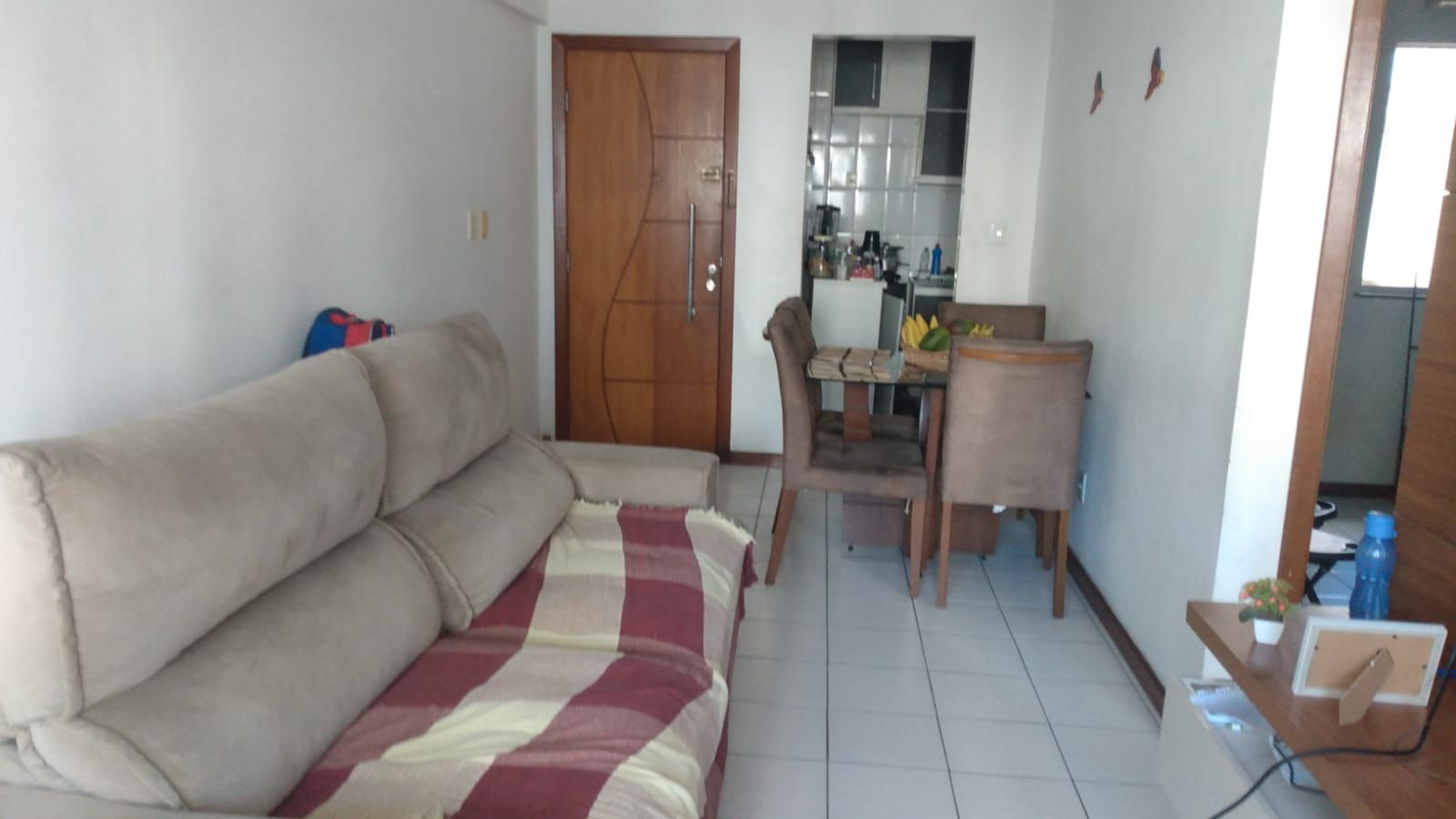 Apartamento 2/4 Vila Laur